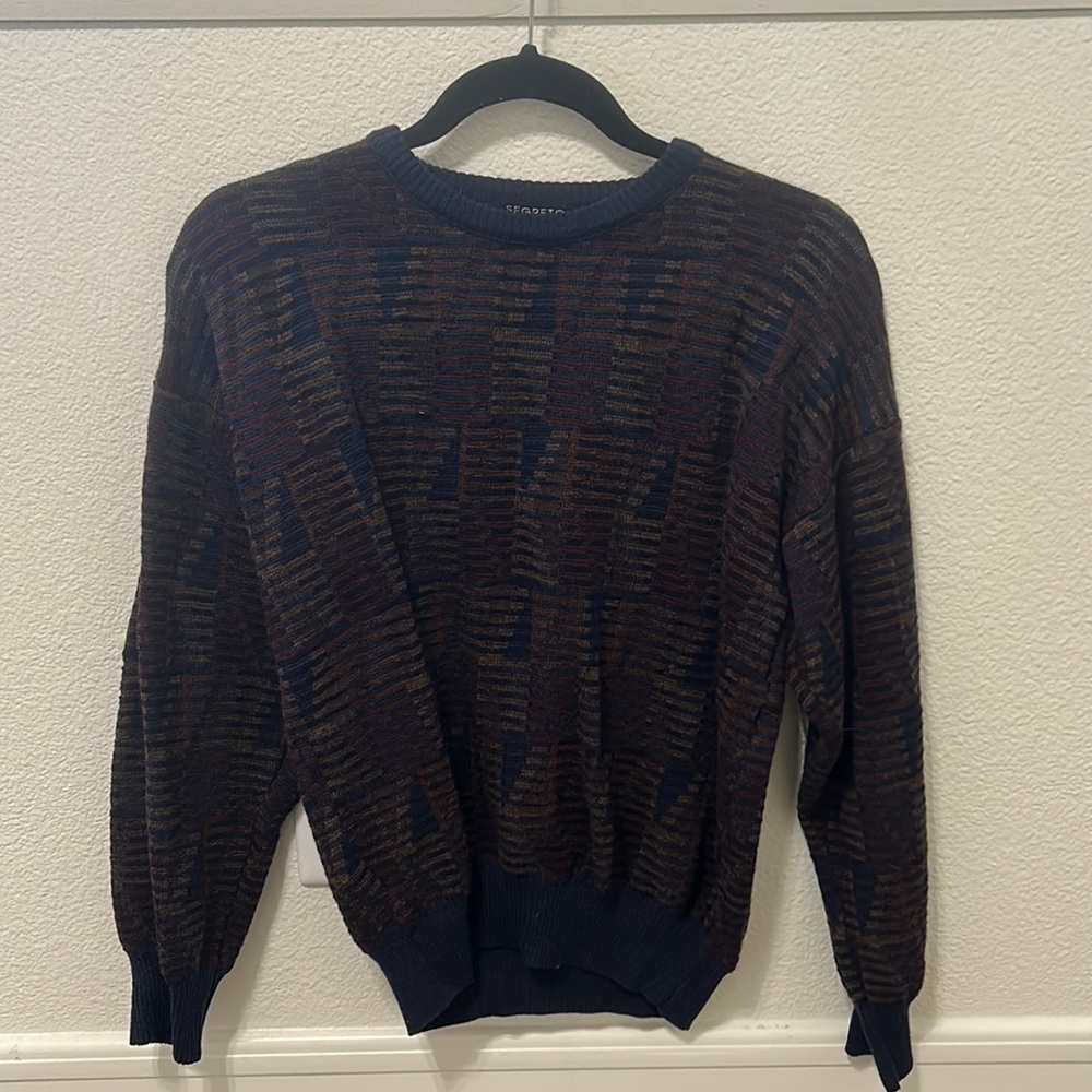 Medium size segreto sweater. Fits small